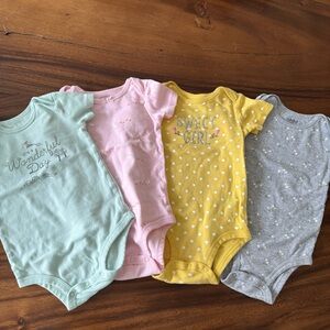 Carter’s Short Sleeve Bodysuits Set of 4 - Yellow, Pink, Green, Gray 18M
